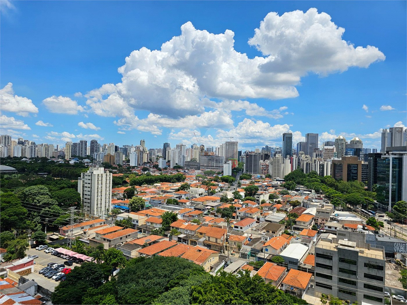 Apartamento à venda com 2 quartos, sendo 1 suíte, em Brooklin, São Paulo, SP
