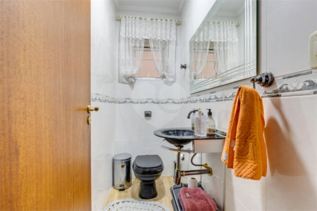 Casa à venda com 3 quartos, sendo 1 suíte, em Jardim Bélgica, São Paulo, SP