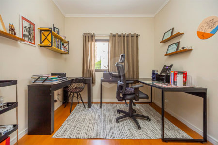 Casa à venda com 5 quartos, sendo 1 suíte,  em Chácara Inglesa, São Paulo, SP