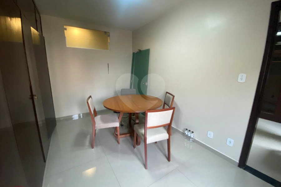 Casa à venda com 5 quartos, sendo 1 suíte,  no condomínio Casa, São Paulo - SP