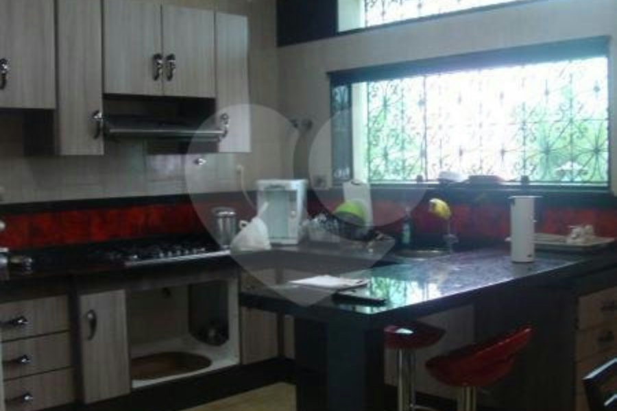Sobrado à venda com 3 quartos, sendo 1 suíte, em Jardim Franca, São Paulo, SP