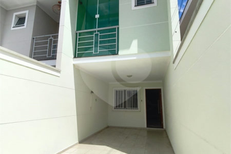 Sobrado à venda com 3 quartos, sendo 1 suíte, em Chora Menino, São Paulo, SP