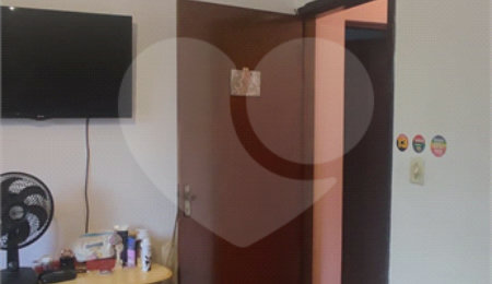 Sobrado à venda com 6 quartos, sendo 1 suíte,  em Vila Acoreana, Poá, SP