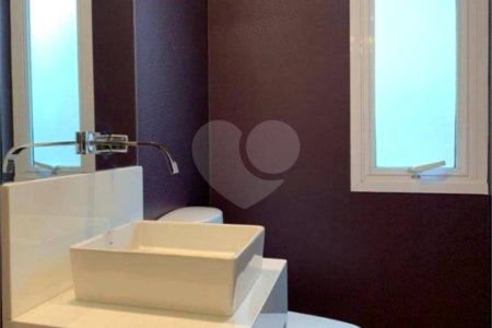 Casa à venda com 3 suítes no condomínio Brooklin Hills, São Paulo - SP
