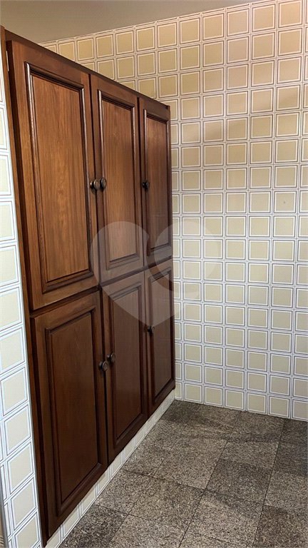 Sobrado à venda com 4 quartos, sendo 1 suíte, no Centro, Araraquara, SP
