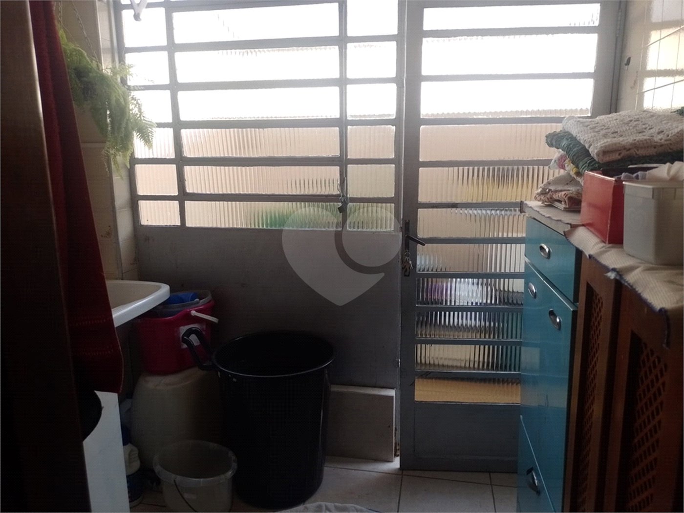 Sobrado à venda com 3 quartos, sendo 1 suíte,  em Tremembé, São Paulo, SP