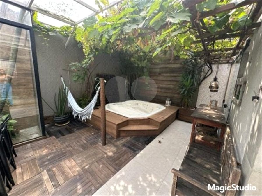 Casa à venda com 4 quartos, sendo 3 suítes,  em Vila Prudente, São Paulo, SP