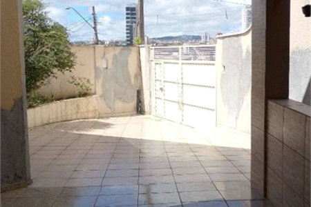 Casa à venda com 3 quartos, sendo 1 suíte, em Jardim Rodeio, Mogi das Cruzes, SP