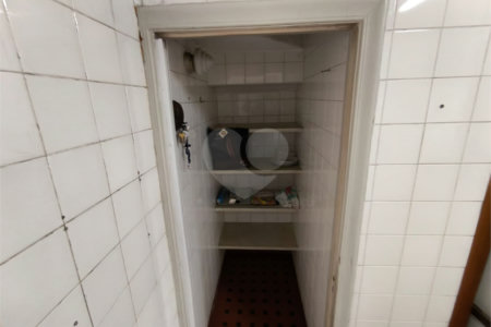 Sobrado à venda com 5 quartos, sendo 1 suíte, em Jardim Trussardi, São Paulo, SP