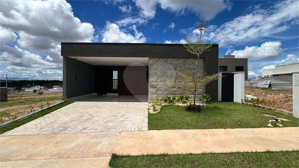 Casa à venda com 3 suítes no condomínio Brisas Horizontal, Cuiabá - MT