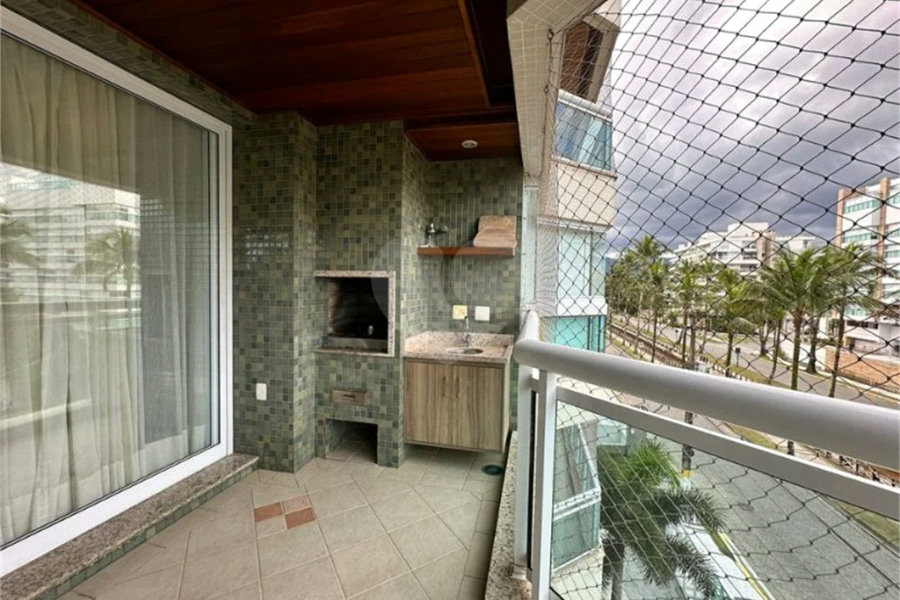 Apartamento à venda com 3 quartos, sendo 2 suítes, em Riviera de São Lourenço, Bertioga, SP