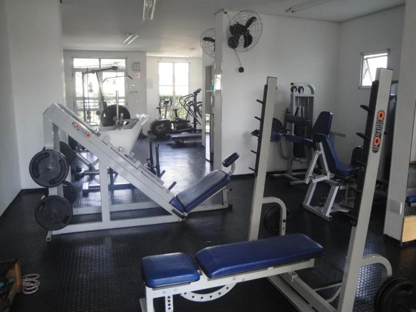 Apartamento à venda com 2 quartos em Vila Anastácio, São Paulo, SP
