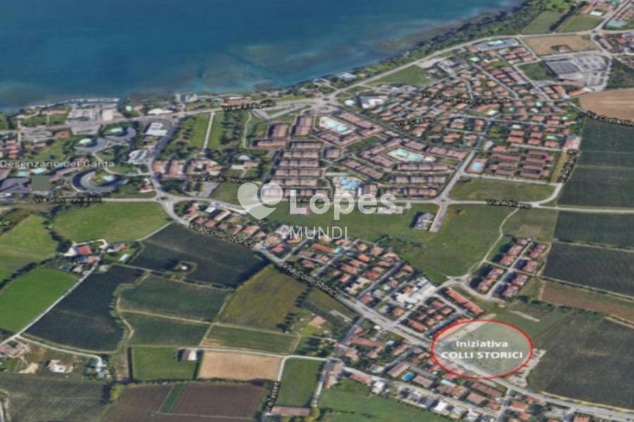 Apartamento com 3 quartos à venda em Desenzano del Garda, Itália – Colli Storici