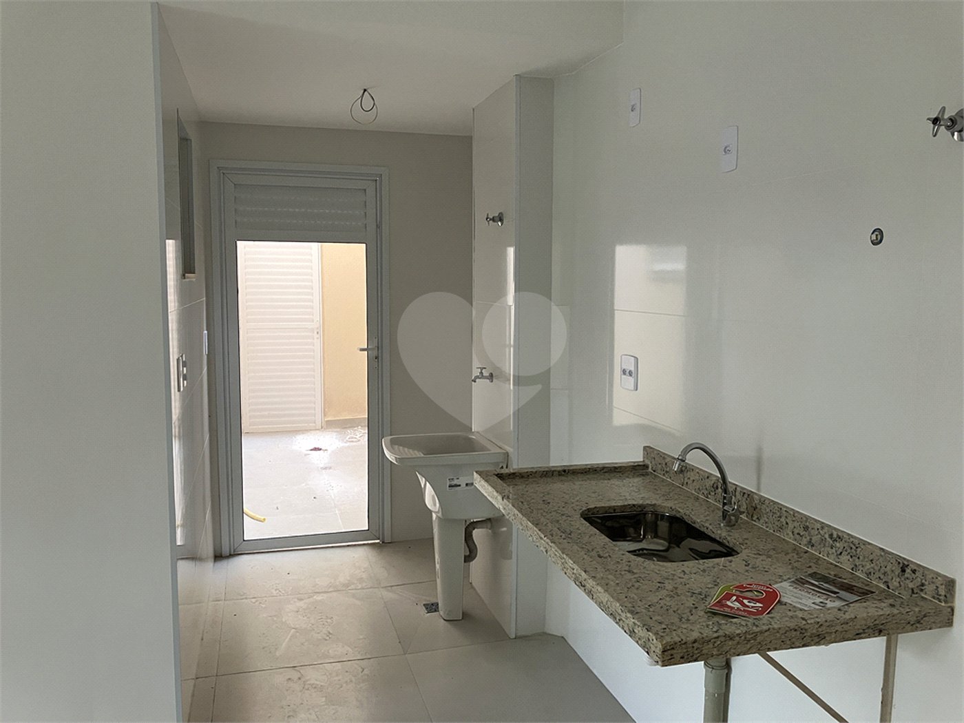 Apartamento à venda com 3 quartos, sendo 1 suíte,  em Parque Campolim, Sorocaba, SP