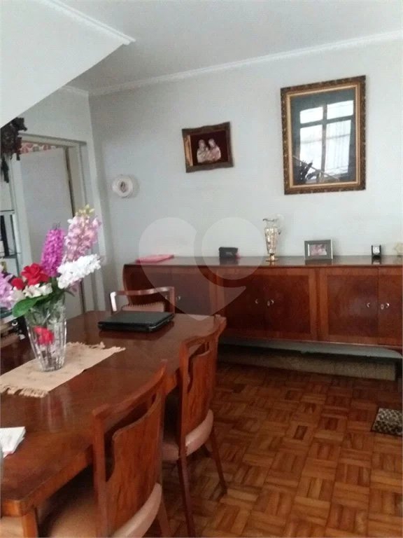 Casa à venda com 3 quartos no condomínio Travessa Quefren,21, São Paulo - SP