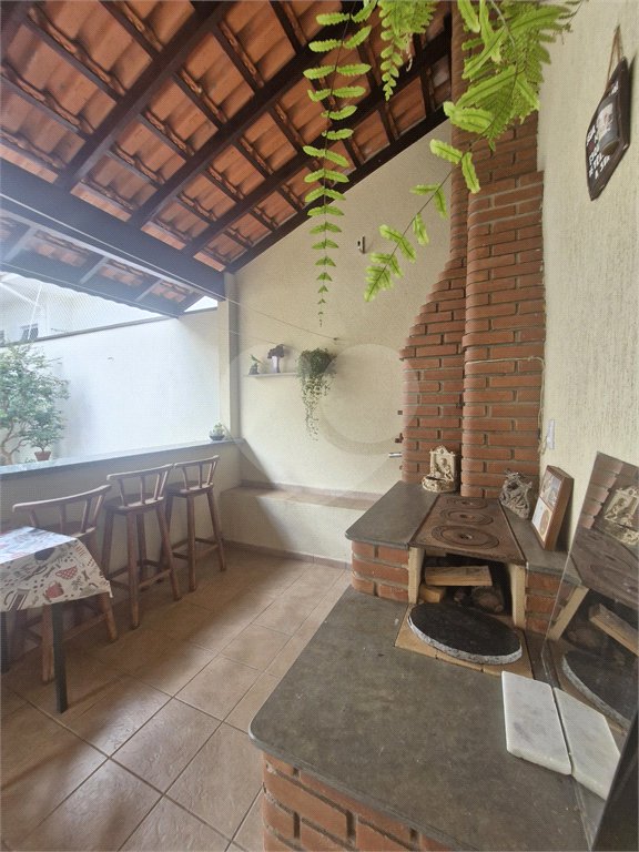 Casa à venda com 4 quartos, sendo 2 suítes, no condomínio Grape Village, Vinhedo - SP
