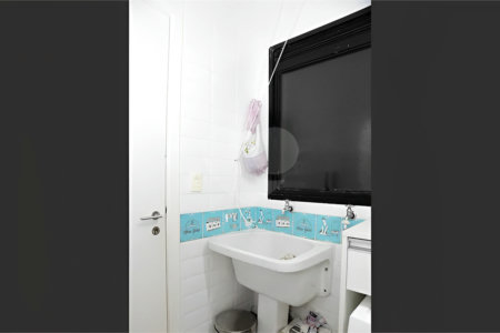 Apartamento à venda com 4 quartos, sendo 3 suítes,  em Real Parque, São Paulo, SP