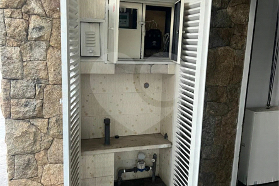 Sobrado à venda com 4 quartos, sendo 3 suítes, em Santana, São Paulo, SP