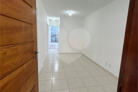 Casa à venda com 2 quartos no condomínio Residencial Parque Imperial, Sorocaba - SP