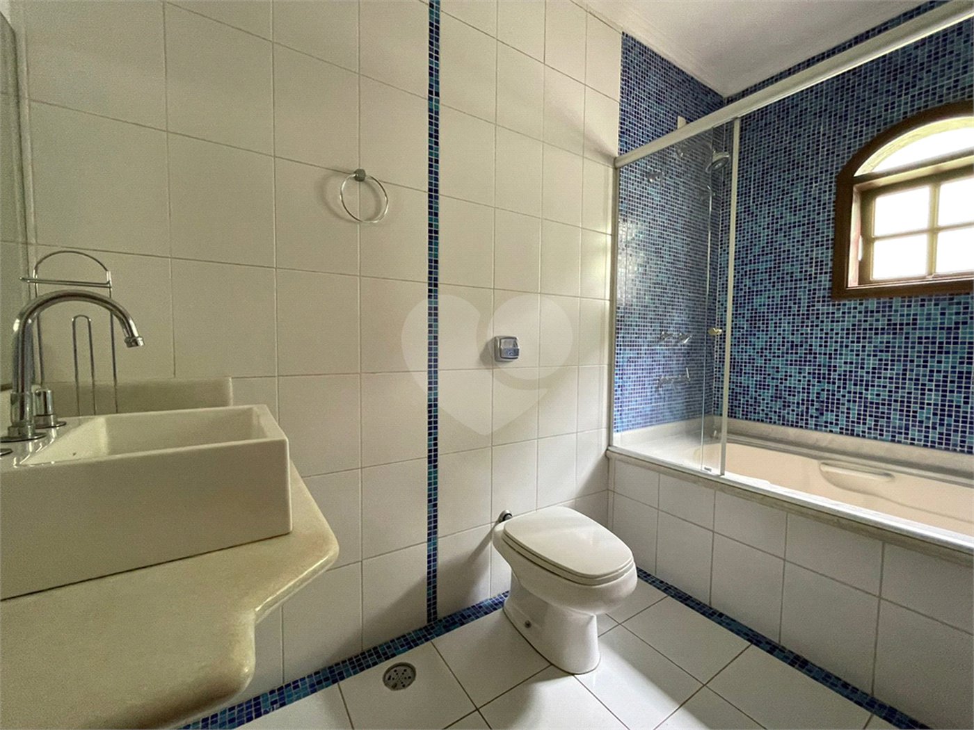 Casa à venda com 4 quartos, sendo 2 suítes,  em Jardim Pagliato, Sorocaba, SP