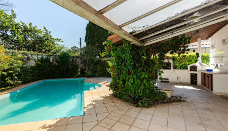 Casa à venda com 6 quartos, sendo 4 suítes, em Butantã, São Paulo, SP