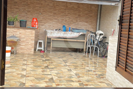Sobrado à venda com 2 quartos, sendo 1 suíte,  em Ferreira, São Paulo, SP