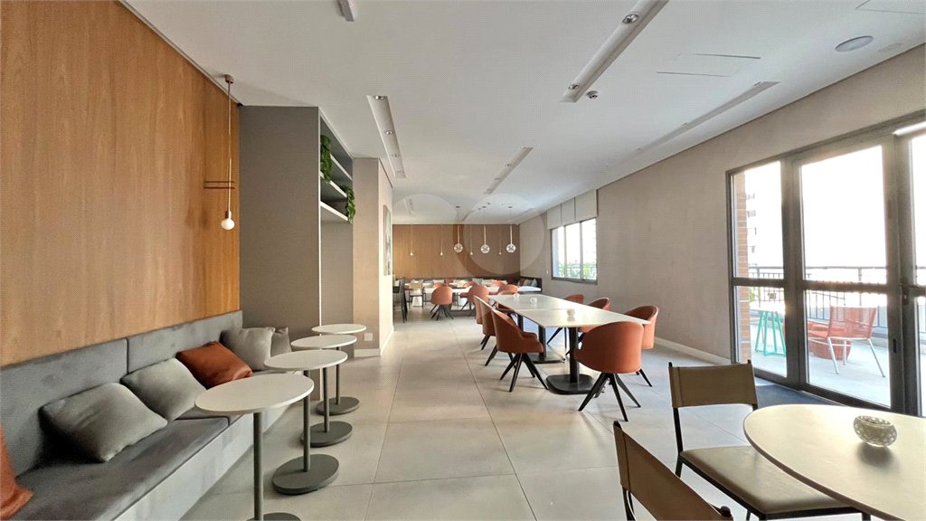 Apartamento à venda com 2 quartos em Moema, São Paulo, SP