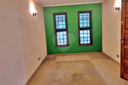 Sobrado à venda com 3 quartos, sendo 1 suíte,  em Parque Colonial, São Paulo, SP