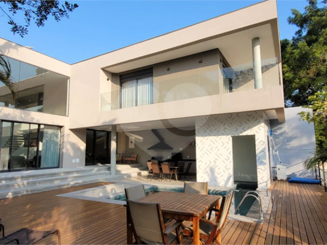Casa à venda com 3 suítes em Jardim Prudência, São Paulo, SP