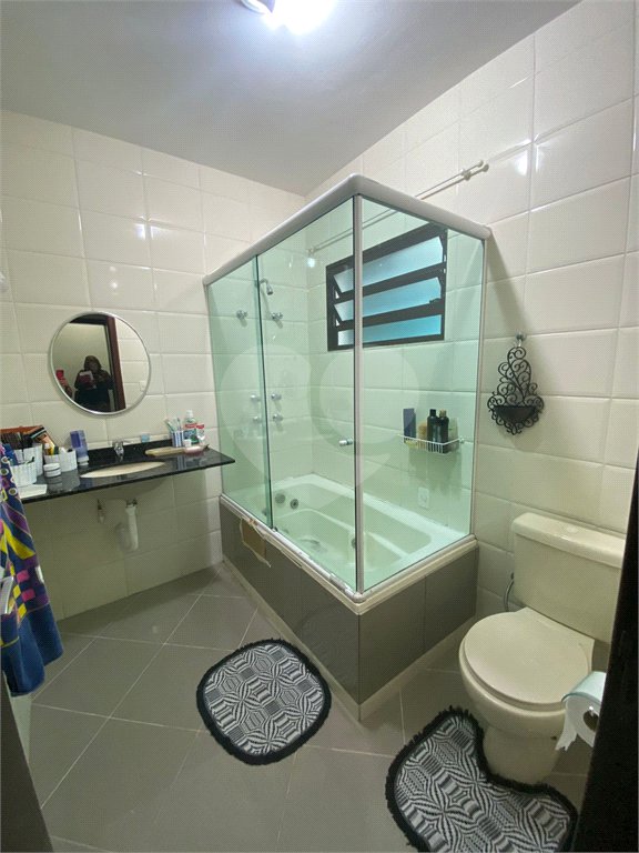 Casa Térrea à venda com 4 quartos, sendo 1 suíte,  em Vila Oliveira, Mogi das Cruzes, SP