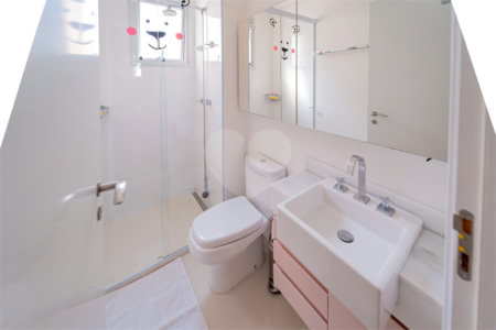 Apartamento à venda com 3 suítes em Campo Belo, São Paulo, SP