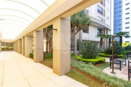 Apartamento à venda com 3 suítes em Paraíso do Morumbi, São Paulo, SP