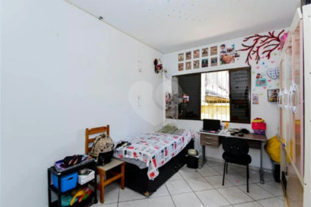 Casa à venda com 3 quartos, sendo 1 suíte,  em Jardim Aida, Guarulhos, SP