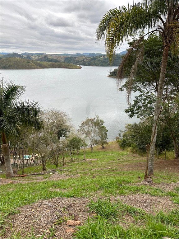 Terreno à venda no condomínio Portal do Igaratá, Igaratá - SP