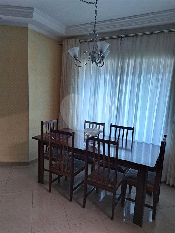 Sobrado à venda com 3 quartos em Tremembé, São Paulo, SP