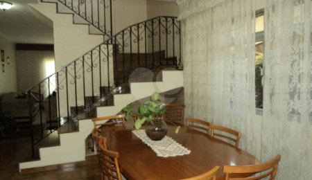 Casa à venda com 3 quartos, sendo 1 suíte,  em Jardim Cláudia, São Paulo, SP