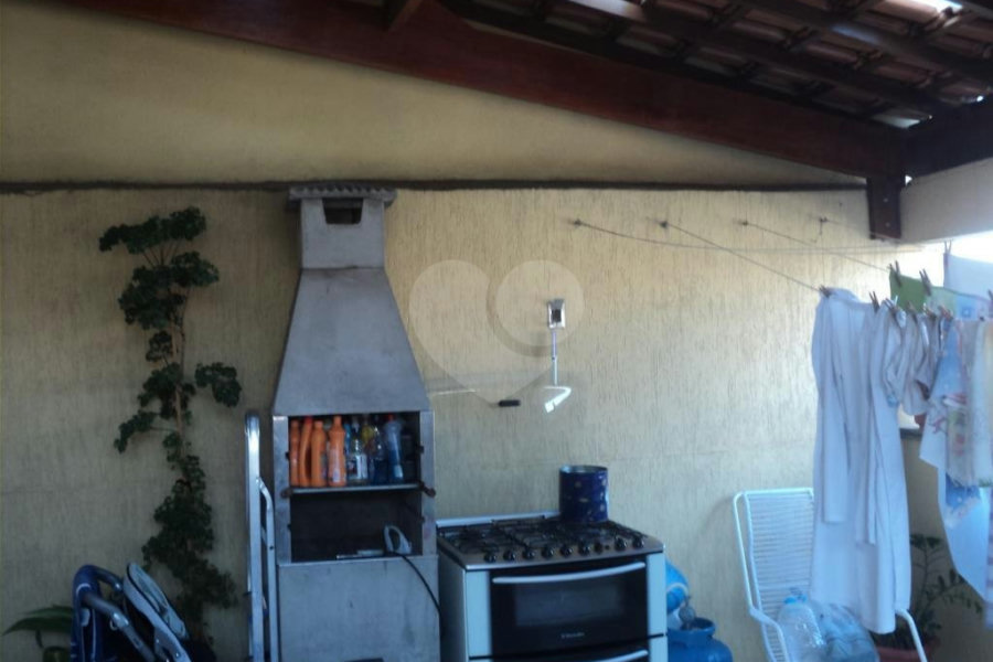 Casa Térrea à venda com 3 suítes em Vila Paulicéia, São Paulo, SP