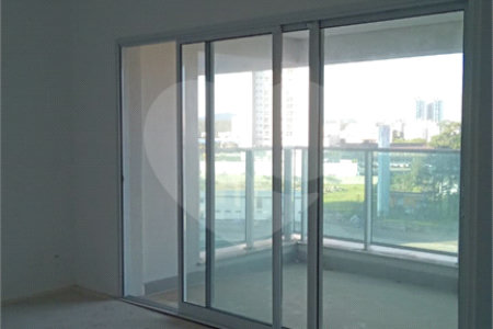 Apartamento à venda com 3 quartos, sendo 1 suíte,  em Vila Mogilar, Mogi das Cruzes, SP