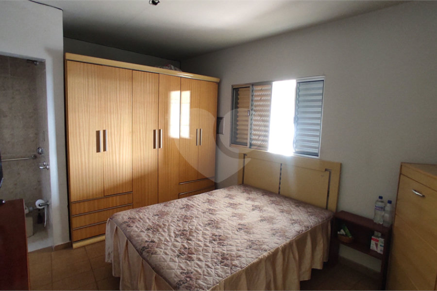 Sobrado à venda com 3 quartos, sendo 1 suíte, em Tremembé, São Paulo, SP