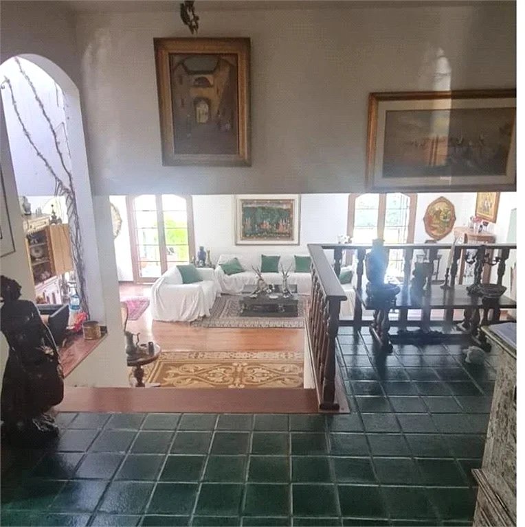 Casa à venda com 4 quartos, sendo 2 suítes, no condomínio Comendador Elias Jafet, São Paulo - SP