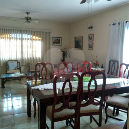 Casa à venda com 4 quartos, sendo 2 suítes, em Jardim Paulista, Atibaia, SP