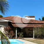 Casa à venda com 3 quartos, sendo 1 suíte, no Centro, Santa Cruz Cabrália, BA