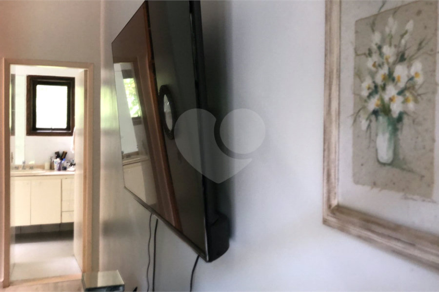 Casa à venda com 3 quartos, sendo 1 suíte,  no condomínio Alpes da Cantareira, Mairiporã - SP