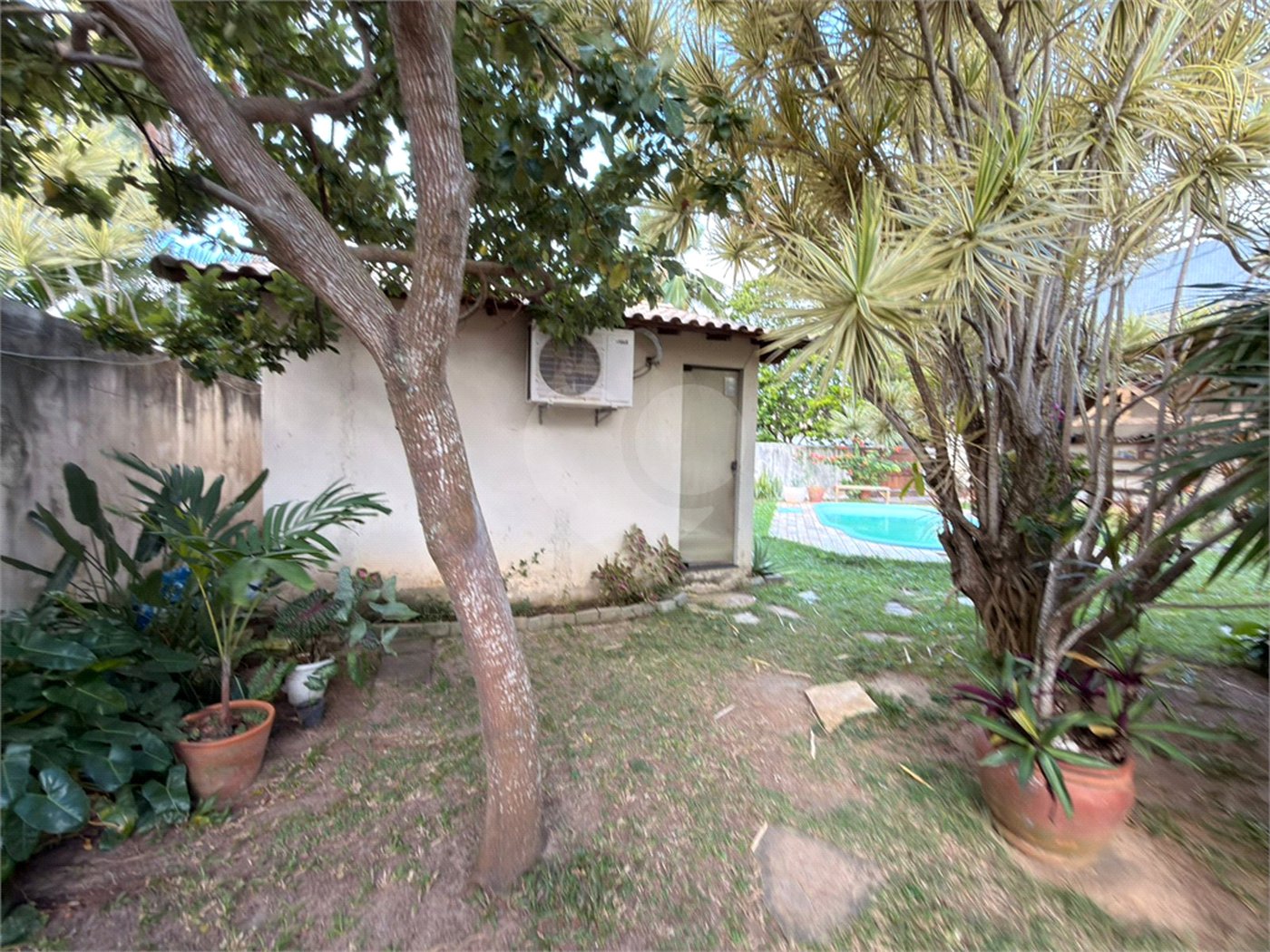 Casa à venda com 3 suítes em Portinho, Cabo Frio, RJ
