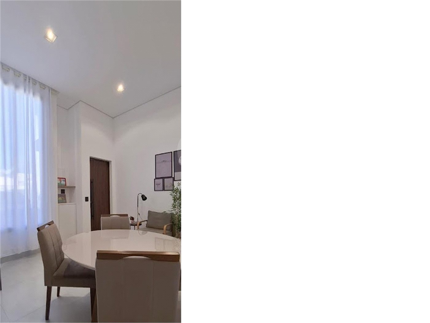 Casa à venda com 2 quartos, sendo 1 suíte, no condomínio Jardim Park Real, Indaiatuba - SP