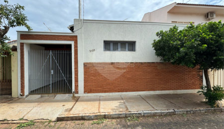Casa à venda com 3 quartos, sendo 1 suíte,  em Jardim Ártico, Araraquara, SP