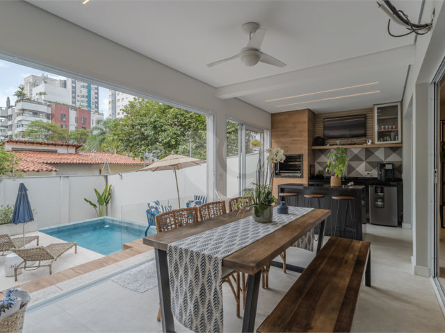 Casa à venda com 4 suítes em Jardim Prudência, São Paulo, SP
