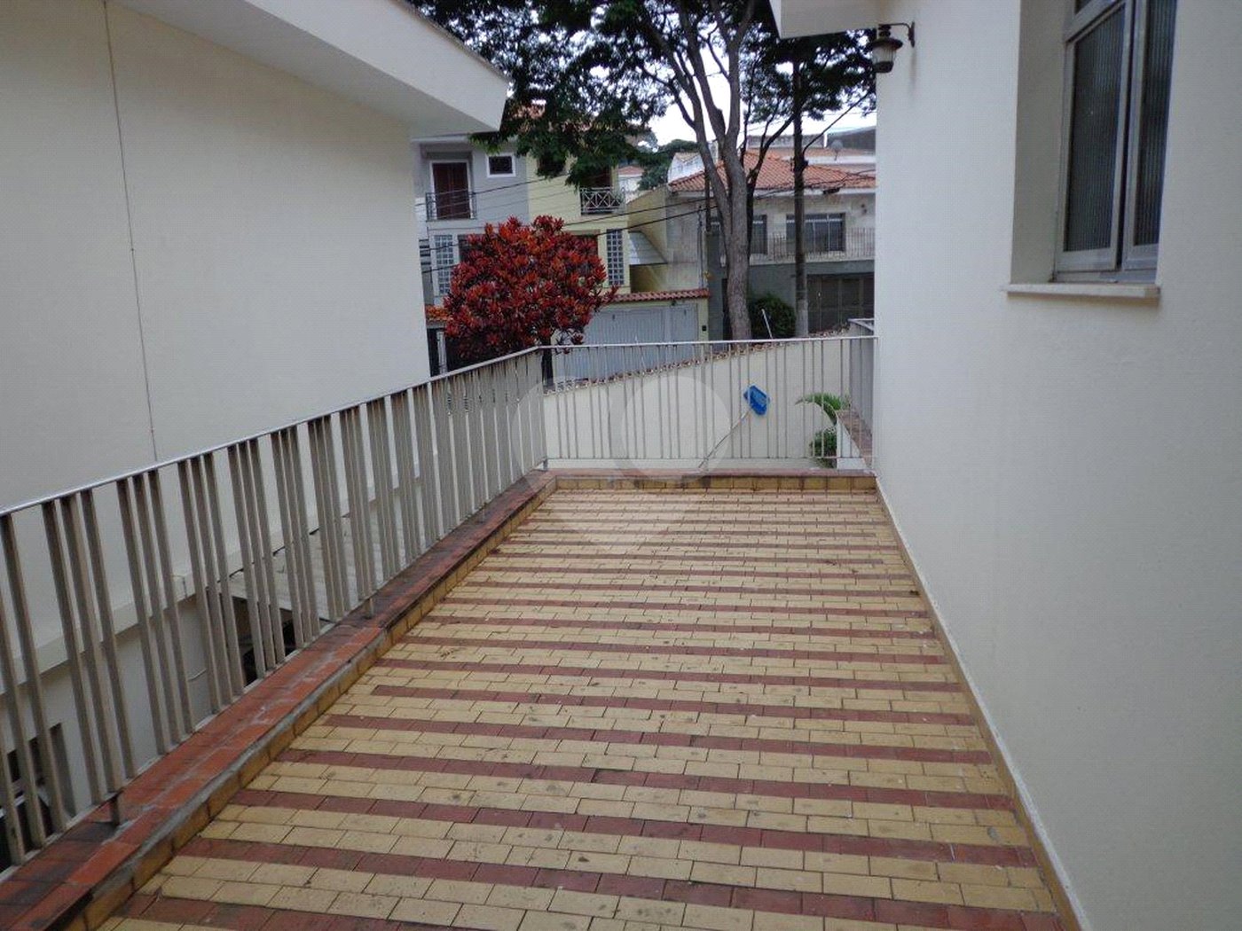 Casa à venda com 4 quartos, sendo 2 suítes,  em Jardim Bonfiglioli, São Paulo, SP
