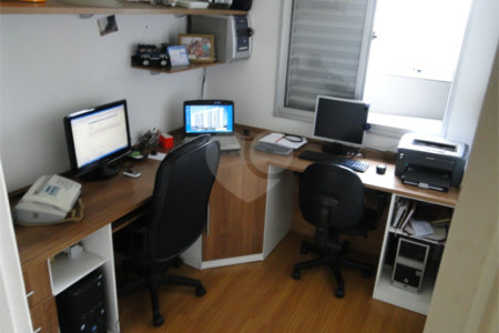 Apartamento à venda com 3 quartos, sendo 1 suíte,  em Vila Vermelha, São Paulo, SP