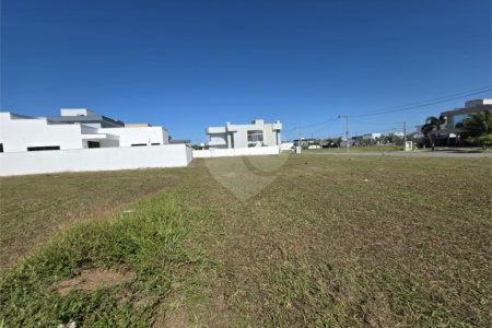 Terreno à venda em Ogiva, Cabo Frio, RJ